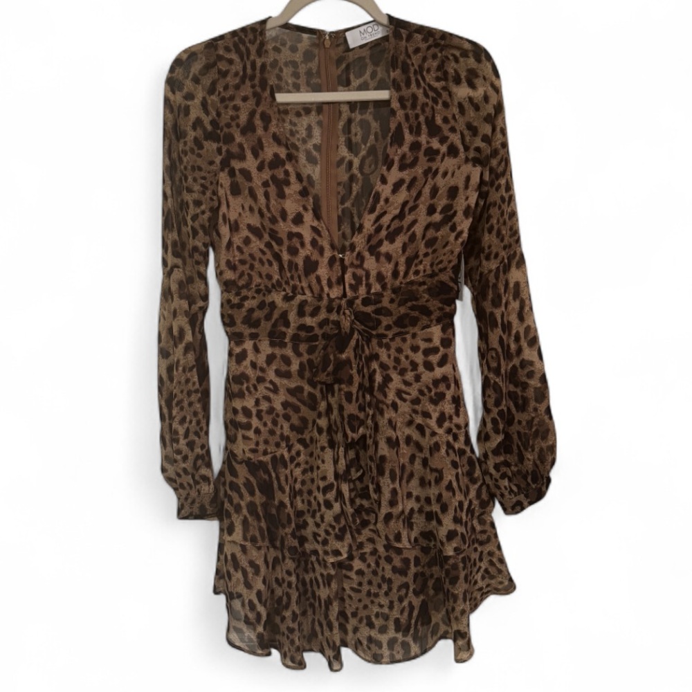 MOD ON TREND Leopard Animal Print Long Sleeve V-neck Mini Dress Trendy Small NEW